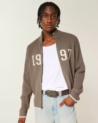 Lässiger Pullover mit Reißverschluss und Zahlengrafik Lässiger Pullover mit Reißverschluss und Zahlengrafik