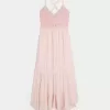 Maxikleid mit V-Ausschnitt im Häkel-Mix