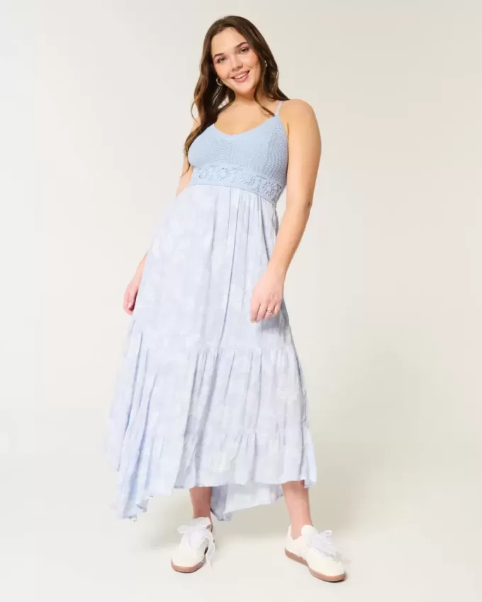 Maxikleid mit V-Ausschnitt im Häkel-Mix