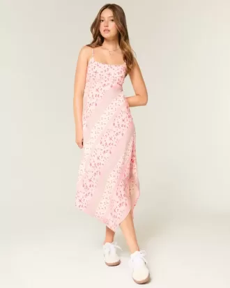 Midikleid mit asymmetrischem Saum Midikleid mit asymmetrischem Saum