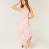 Midikleid mit asymmetrischem Saum