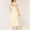 Midikleid mit Flatterärmeln und Doppelschnürung Midikleid mit Flatterärmeln und Doppelschnürung