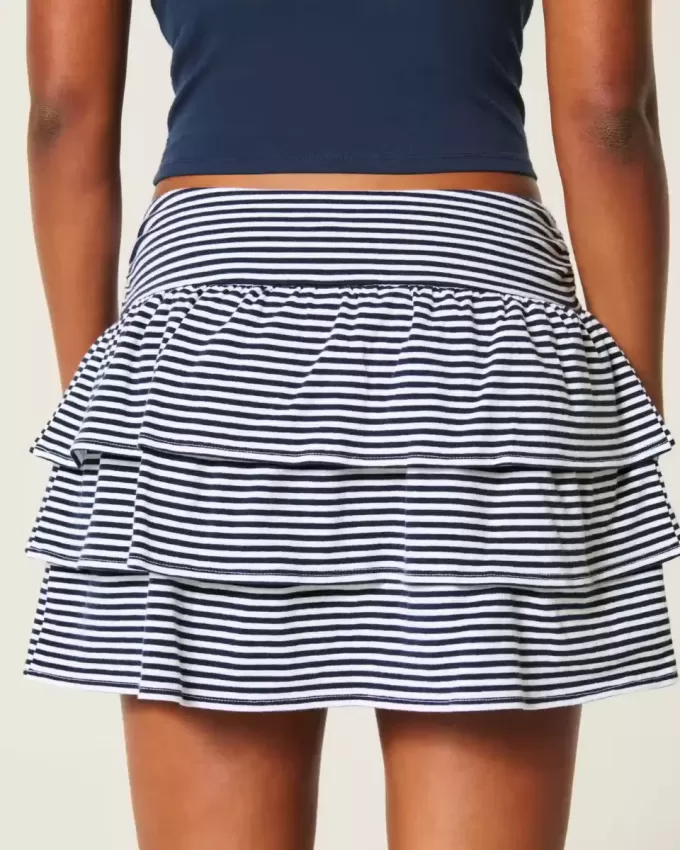 Mini-Skort aus Rüschenstrick Mini-Skort aus Rüschenstrick