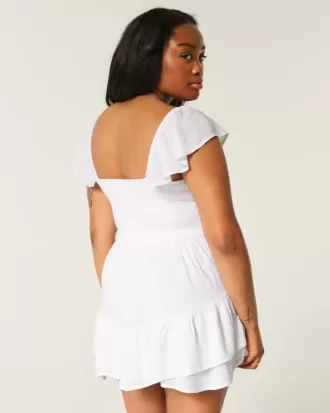 Mini-Skortkleid mit Flatterärmeln und Pin-Up-Brust