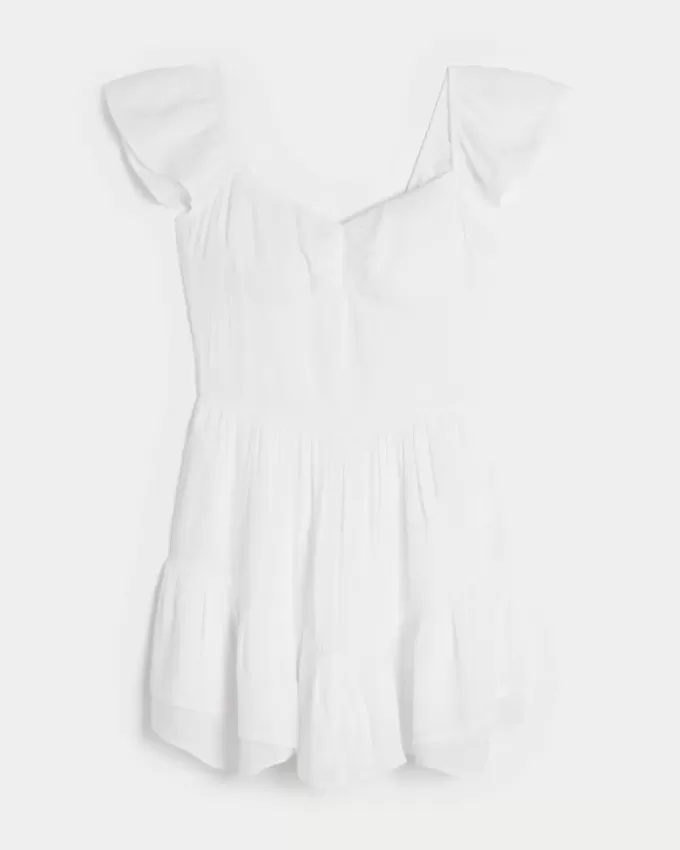 Mini-Skortkleid mit Flatterärmeln und Pin-Up-Brust Mini-Skortkleid mit Flatterärmeln und Pin-Up-Brust