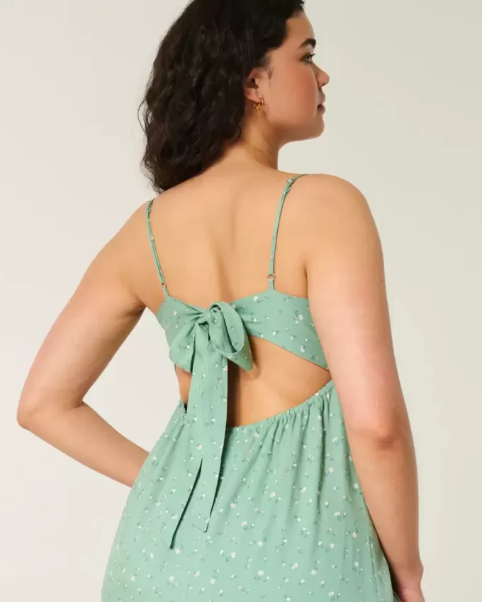 Mini-Slipkleid mit Spitzendetail