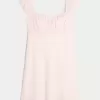 Minikleid aus Kreppsatin mit Band Minikleid aus Kreppsatin mit Band