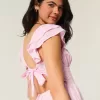 Minikleid mit Flatterärmeln und V-Taille