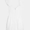Minikleid mit Flatterärmeln und V-Taille