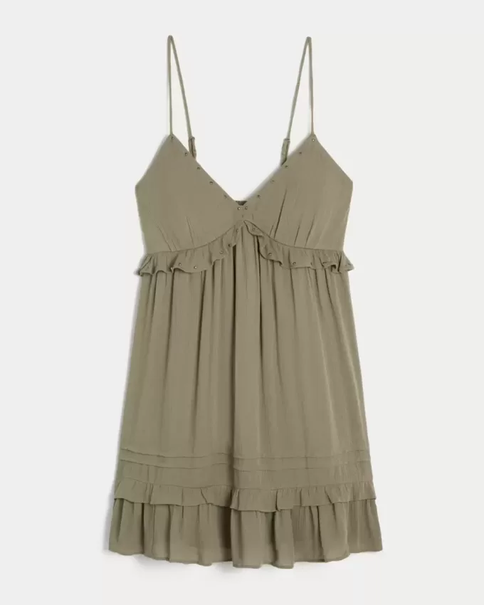 Minikleid mit Rüschen und Nieten Minikleid mit Rüschen und Nieten