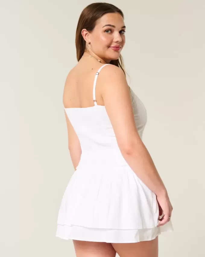 Minikleid mit Spitzenbesatz Minikleid mit Spitzenbesatz