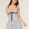 Minikleid mit V-Ausschnitt und Bubble-Muster Minikleid mit V-Ausschnitt und Bubble-Muster