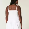 Minikleid mit V-Ausschnitt und Bubble-Muster Minikleid mit V-Ausschnitt und Bubble-Muster