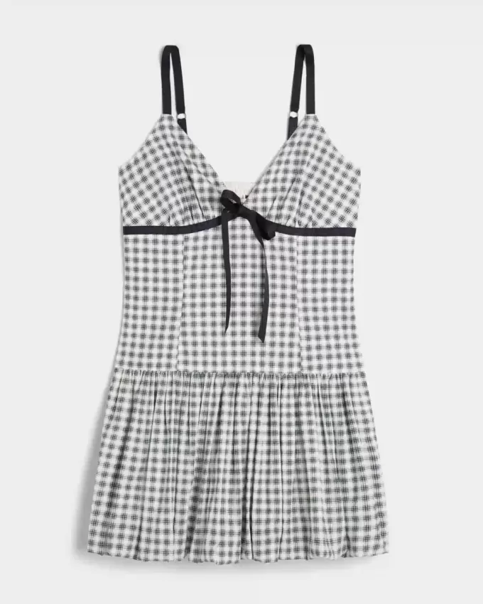 Minikleid mit V-Ausschnitt und Bubble-Muster Minikleid mit V-Ausschnitt und Bubble-Muster
