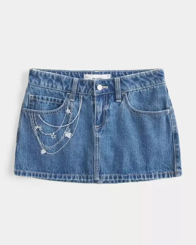 Mittelwaschbarer Mini-Denim-Skort mit Kettenstickerei Mittelwaschbarer Mini-Denim-Skort mit Kettenstickerei