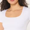 Nahtloses Baby-T-Shirt aus Stoff mit quadratischem Ausschnitt Nahtloses Baby-T-Shirt aus Stoff mit quadratischem Ausschnitt