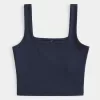 Nahtloses Tanktop aus Stoff mit quadratischem Ausschnitt Nahtloses Tanktop aus Stoff mit quadratischem Ausschnitt