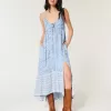 Neckholder-Maxikleid mit asymmetrischem Saum Neckholder-Maxikleid mit asymmetrischem Saum