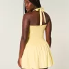 Neckholder-Minikleid mit tiefer Taille Neckholder-Minikleid mit tiefer Taille