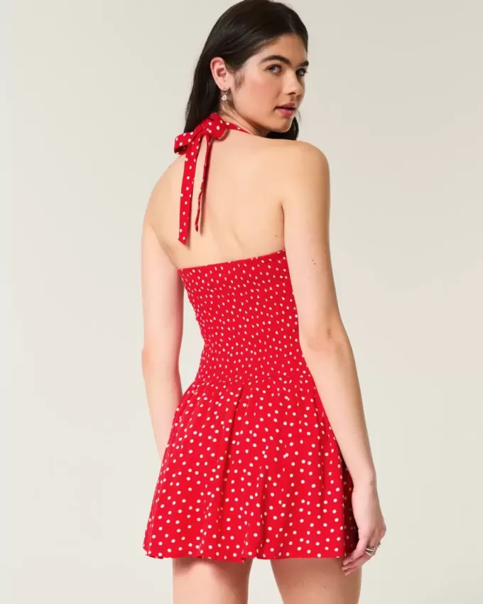 Neckholder-Minikleid mit tiefer Taille Neckholder-Minikleid mit tiefer Taille