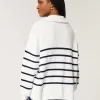 Oversize-Pullover mit Grafik und halbem Reißverschluss Oversize-Pullover mit Grafik und halbem Reißverschluss