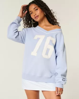 Oversize-Sweatshirt mit V-Ausschnitt und Zahlengrafik Oversize-Sweatshirt mit V-Ausschnitt und Zahlengrafik