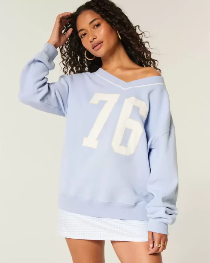 Oversize-Sweatshirt mit V-Ausschnitt und Zahlengrafik Oversize-Sweatshirt mit V-Ausschnitt und Zahlengrafik