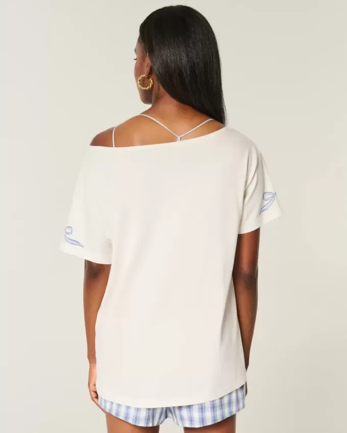 Oversize-T-Shirt mit schulterfreiem Schnitt und Grafik Oversize-T-Shirt mit schulterfreiem Schnitt und Grafik