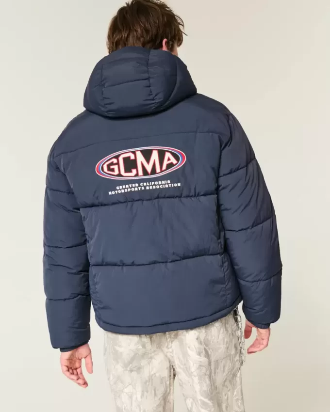 Pufferjacke mit Kapuze und Motorsport-Grafik Pufferjacke mit Kapuze und Motorsport-Grafik