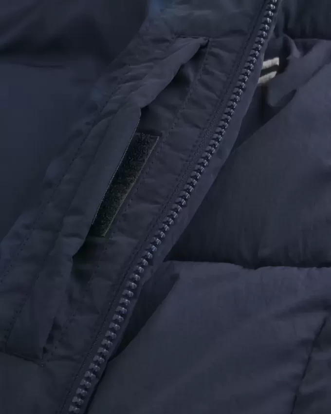 Pufferjacke mit Kapuze und Motorsport-Grafik Pufferjacke mit Kapuze und Motorsport-Grafik