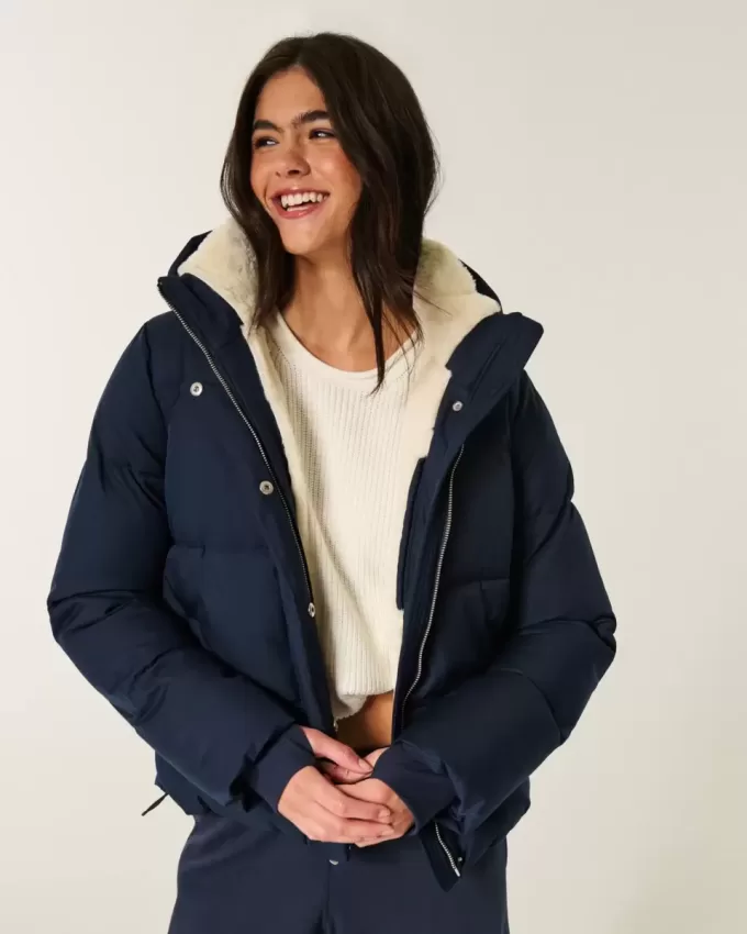 Pufferjacke mit Kunstpelzfutter Pufferjacke mit Kunstpelzfutter