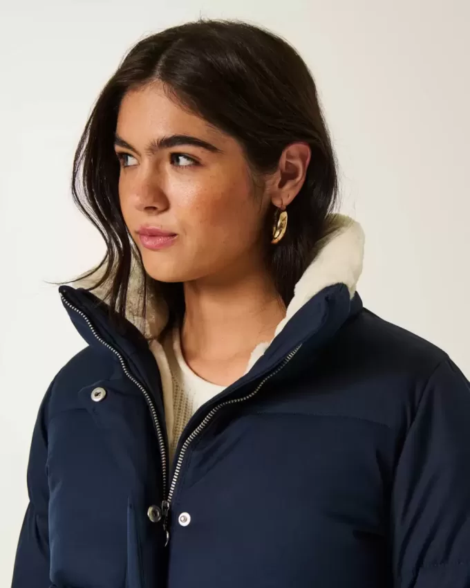 Pufferjacke mit Kunstpelzfutter Pufferjacke mit Kunstpelzfutter