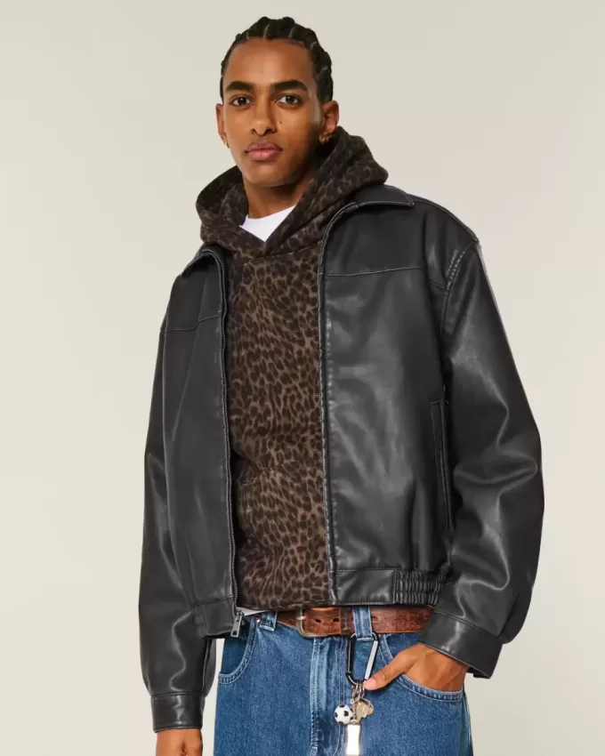Reißverschlussjacke aus veganem Leder Reißverschlussjacke aus veganem Leder