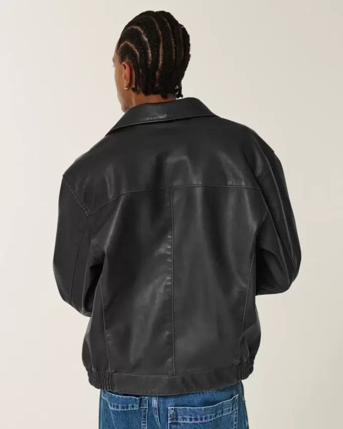 Reißverschlussjacke aus veganem Leder Reißverschlussjacke aus veganem Leder