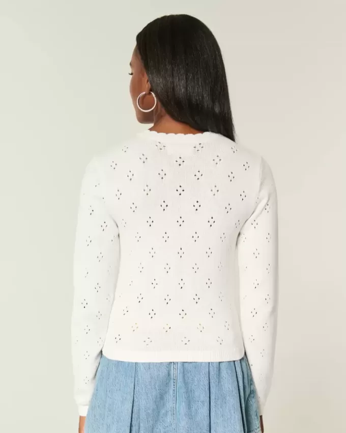 Rundhals-Cardigan mit Ösen Rundhals-Cardigan mit Ösen