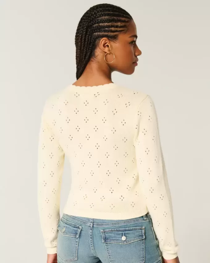Rundhals-Cardigan mit Ösen Rundhals-Cardigan mit Ösen
