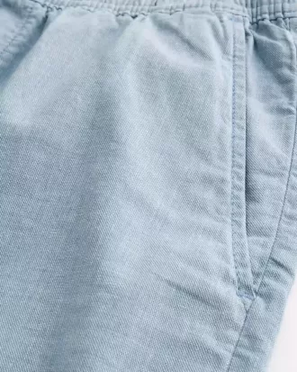Schlupfshorts aus Leinenmischung bis zur Mitte des Oberschenkels Schlupfshorts aus Leinenmischung bis zur Mitte des Oberschenkels
