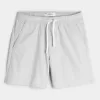 Schlupfshorts aus Leinenmischung bis zur Mitte des Oberschenkels Schlupfshorts aus Leinenmischung bis zur Mitte des Oberschenkels
