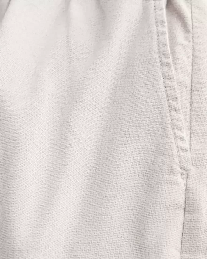 Schlupfshorts aus Leinenmischung bis zur Mitte des Oberschenkels Schlupfshorts aus Leinenmischung bis zur Mitte des Oberschenkels