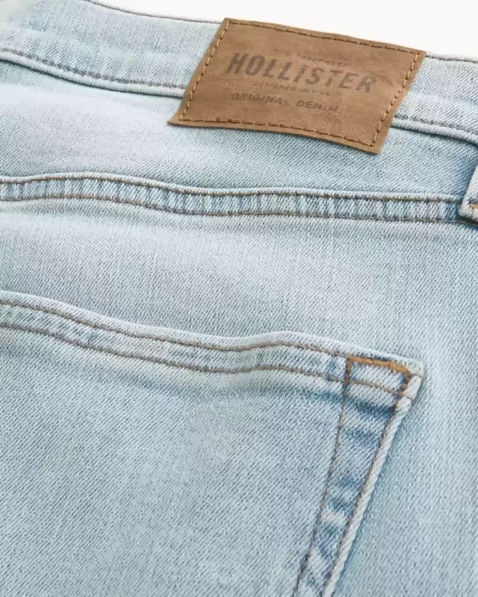 Schmale, gerade Jeans in heller Waschung Schmale, gerade Jeans in heller Waschung