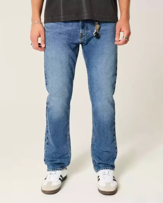 Schmale, gerade Jeans in mittlerer Waschung Schmale, gerade Jeans in mittlerer Waschung