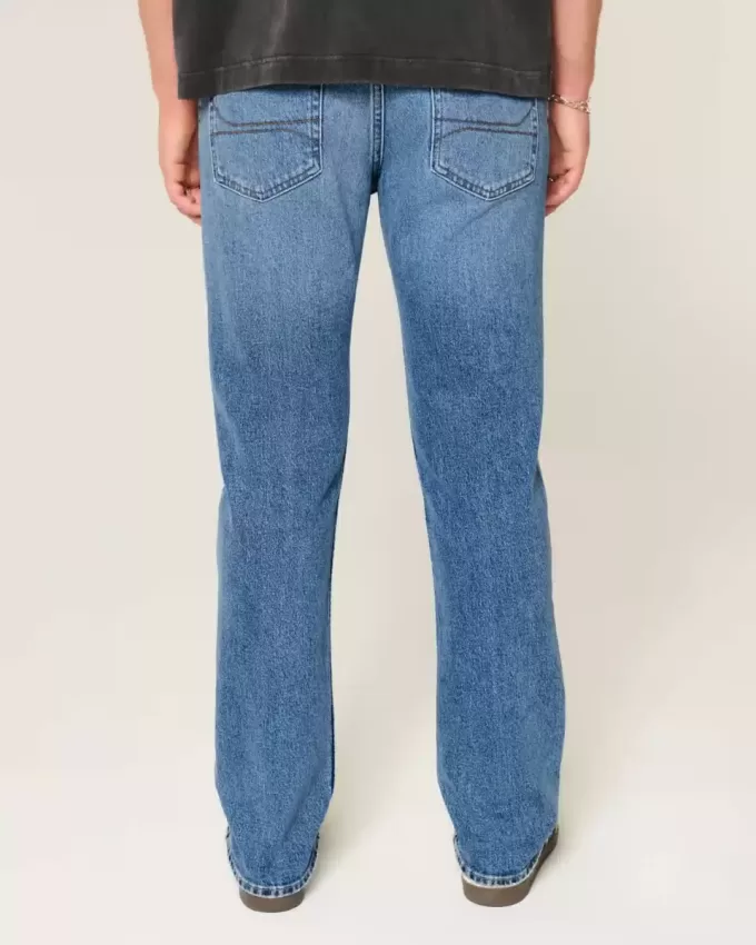 Schmale, gerade Jeans in mittlerer Waschung Schmale, gerade Jeans in mittlerer Waschung