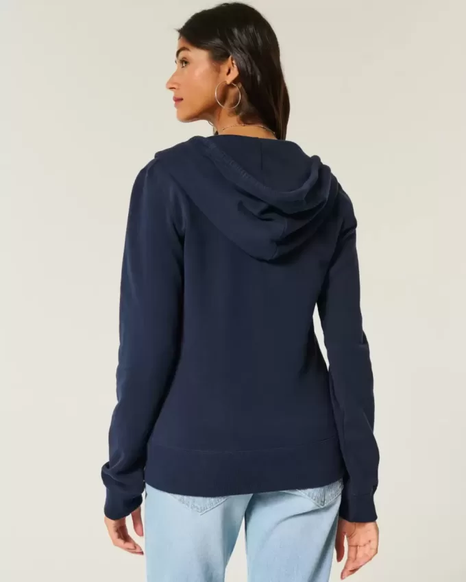Schmaler Kapuzenpullover mit Reißverschluss Schmaler Kapuzenpullover mit Reißverschluss