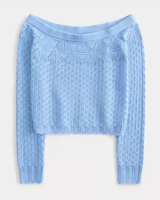 Schulterfreier Pullover im Häkelstil