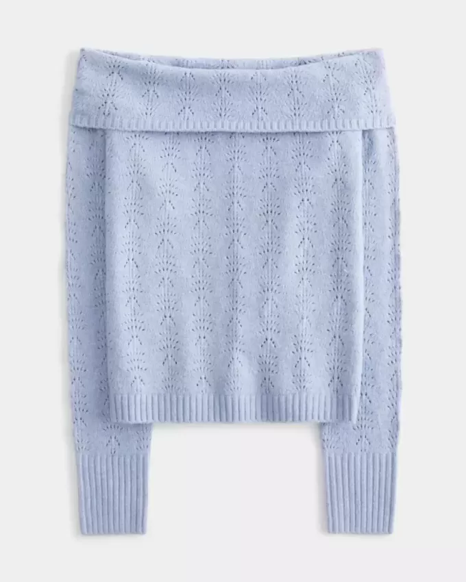 Schulterfreier Pullover mit Stickereien Schulterfreier Pullover mit Stickereien