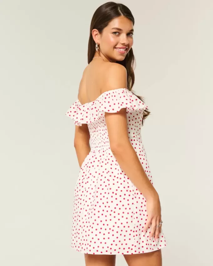 Schulterfreies A-Linien-Minikleid mit Rüschen