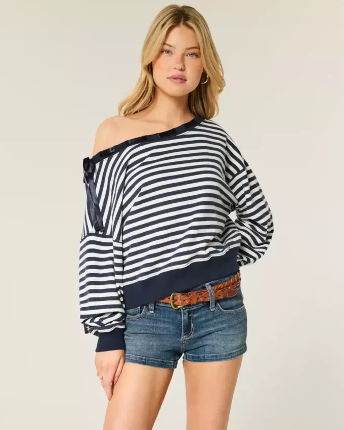 Schulterfreies Sweatshirt mit Bindeband Schulterfreies Sweatshirt mit Bindeband