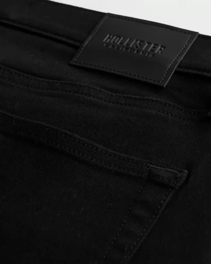 Schwarze, nicht verblassende, sportliche Skinny-Jeans