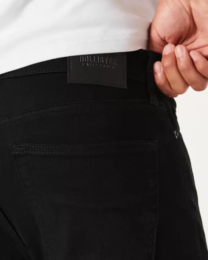 Schwarze, nicht verblassende, sportliche Skinny-Jeans