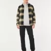 Schwarze, schmale, gerade Jeans ohne Verblassen Schwarze, schmale, gerade Jeans ohne Verblassen